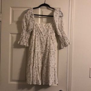 White Floral Pattern Storia Dress Size Small